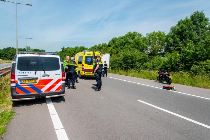 Motorrijder zwaargewond na eenzijdig ongeval