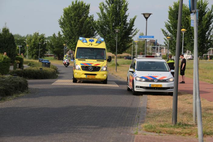 Gewonde bij aanrijding tussen scooter en fiets
