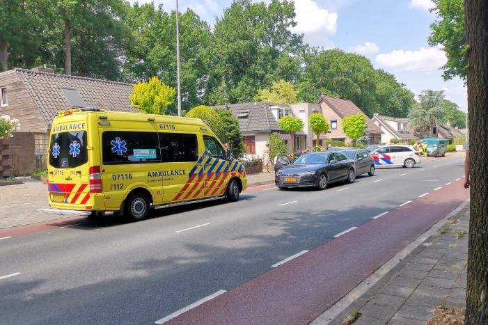 Gewonde bij aanrijding tussen drie voertuigen