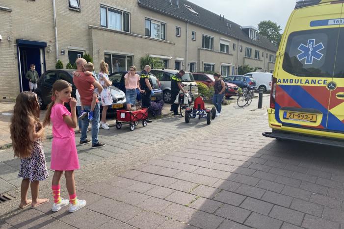 Fietser over de kop na uitwijkmanoeuvre met skelter