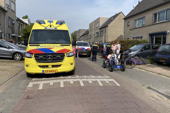 Fietser over de kop na uitwijkmanoeuvre met skelter