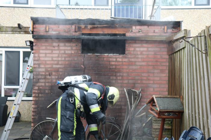Veel rook bij brand in schuur