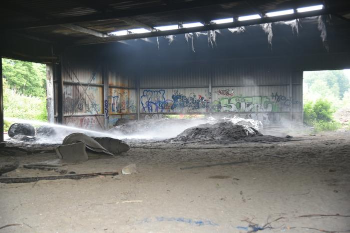 NL-Alert voor enorme rookontwikkeling bij brand in loods