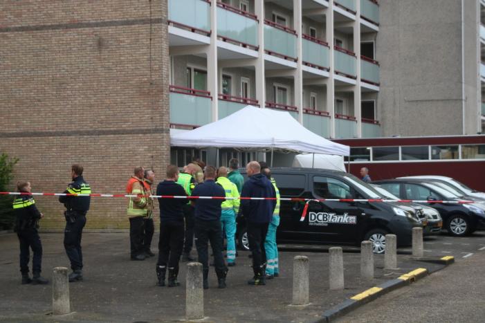 Persoon overleden na val van flat