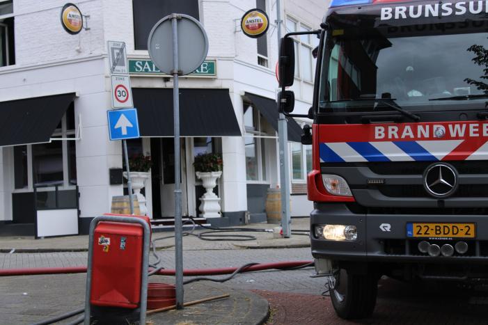 Politiekleding gestolen tijdens brand