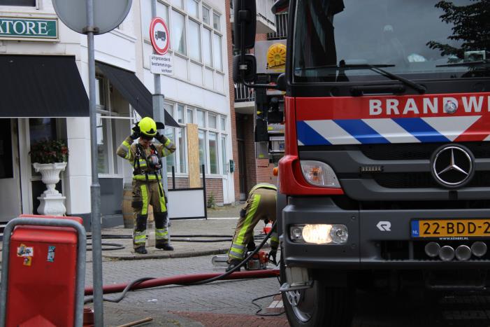 Politiekleding gestolen tijdens brand