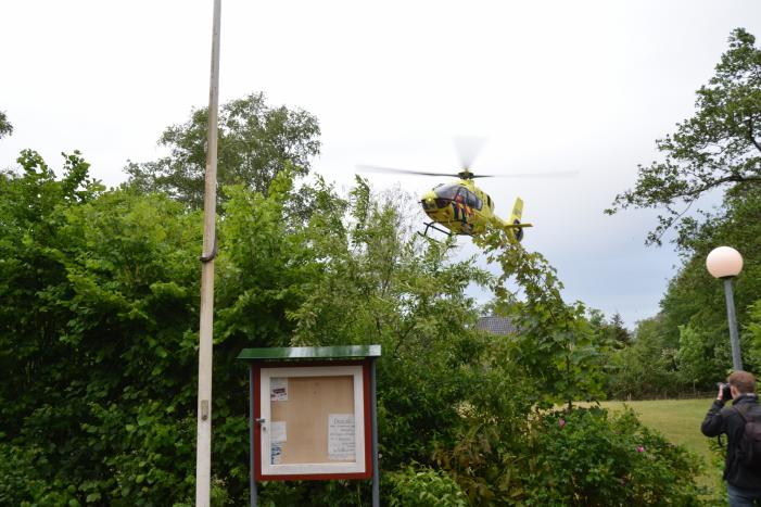 Straat afgezet na steekpartij, persoon overleden
