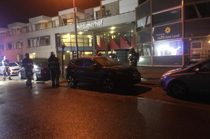 Interieur geparkeerde auto zwaar beschadigd bij brandstichting