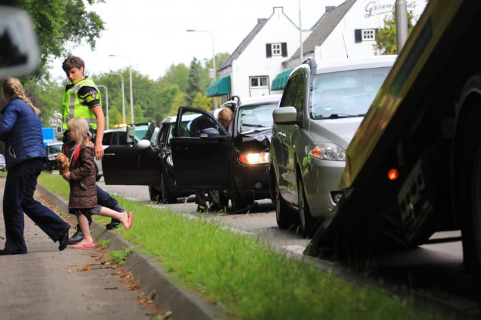 Flinke schade bij kop-staartaanrijding