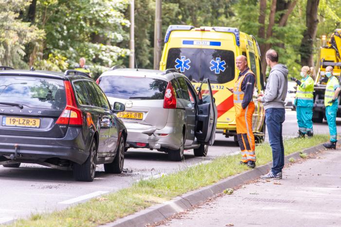 Flinke schade bij kop-staartaanrijding