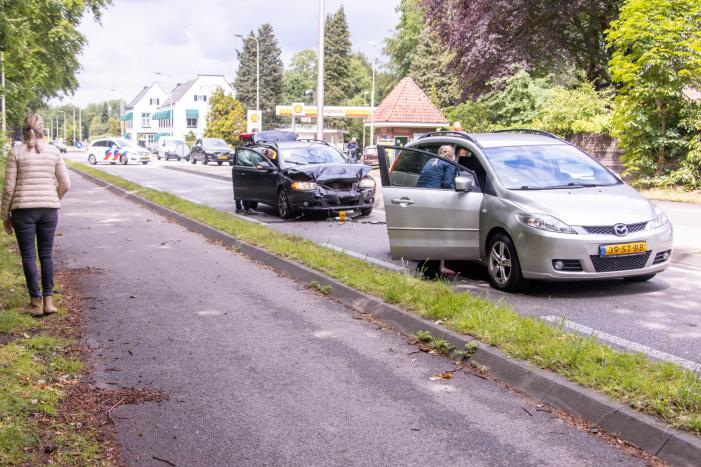 Flinke schade bij kop-staartaanrijding