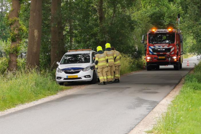 Vaten aangetroffen in berm in buitengebied