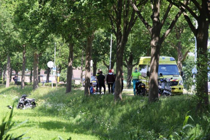 Twee gewonden na eenzijdig ongeval met scooter