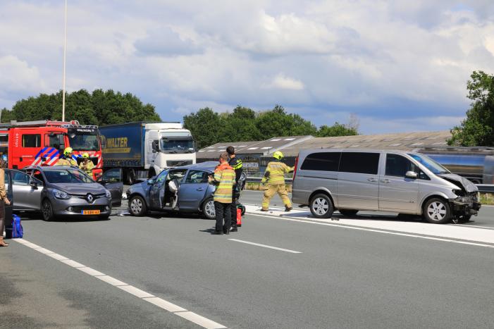 Flinke schade na kop-staart aanrijding