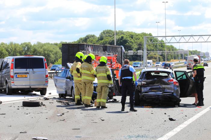 Flinke schade na kop-staart aanrijding