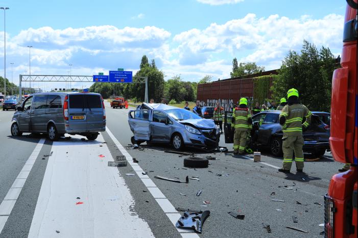 Flinke schade na kop-staart aanrijding