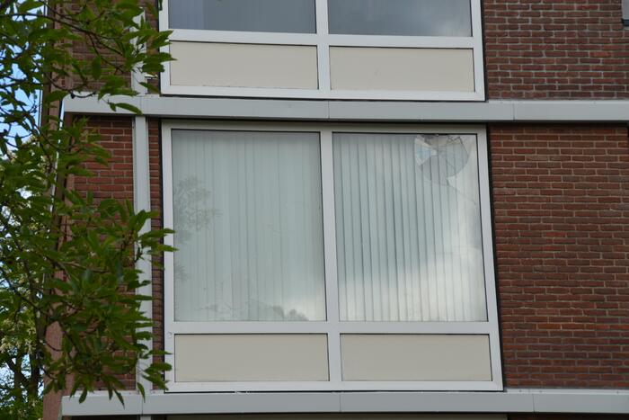 Raam gesneuveld bij mogelijk schietpartij