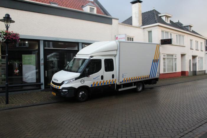 Hennepkwekerij gevonden in winkelpand