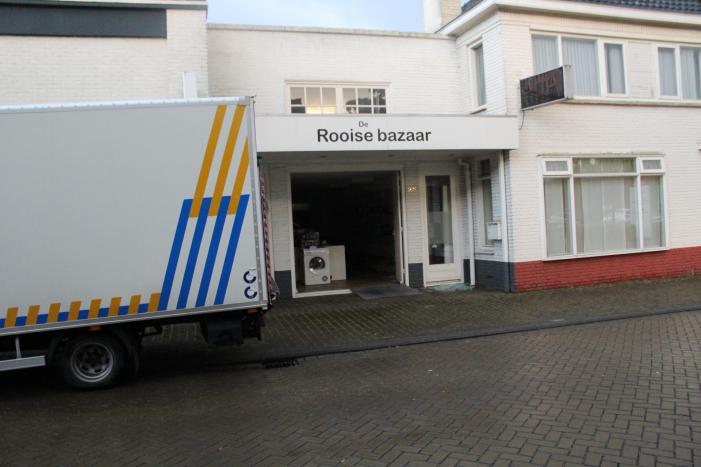 Hennepkwekerij gevonden in winkelpand