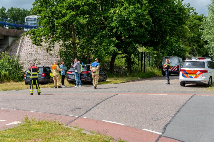 Vrouw met verward gedrag van spoor gehaald