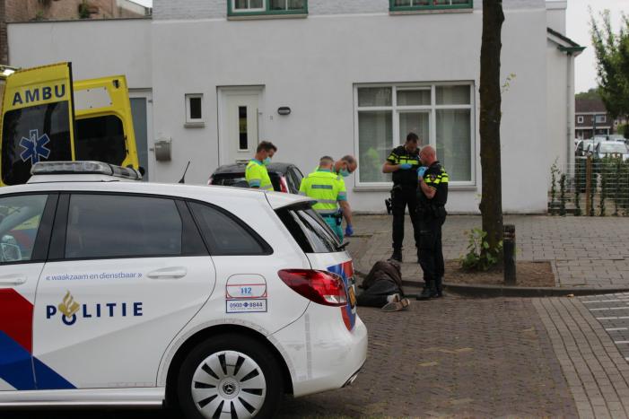 Man onder invloed komt lelijk ten val