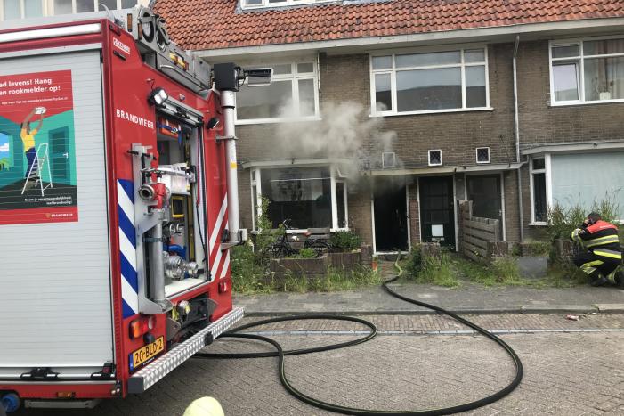 Veel rook bij brand in woning