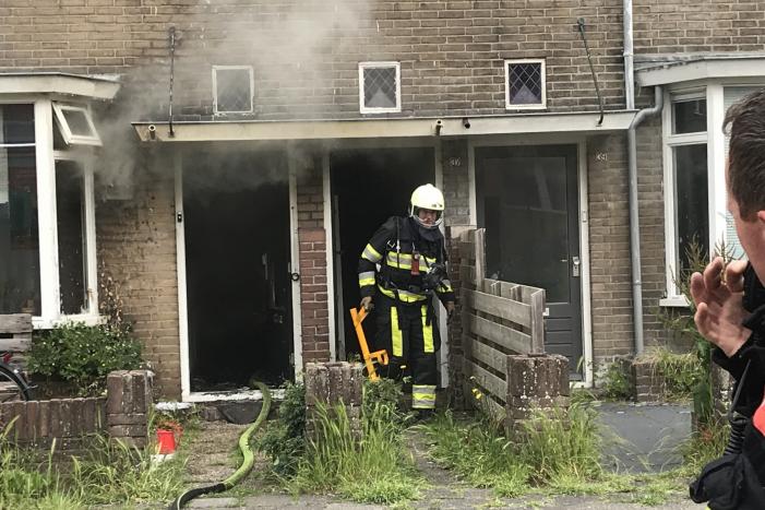 Veel rook bij brand in woning