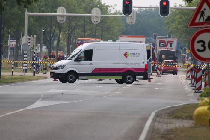 Doorgaande weg afgesloten door gaslekkage