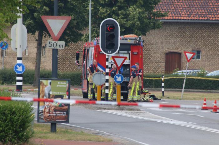 Doorgaande weg afgesloten door gaslekkage