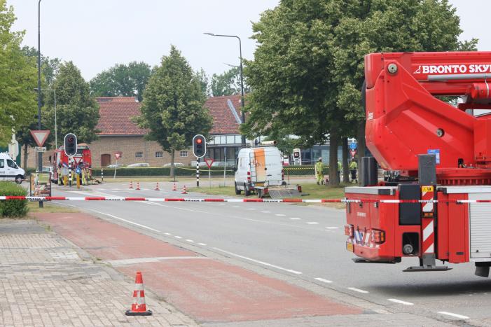 Doorgaande weg afgesloten door gaslekkage