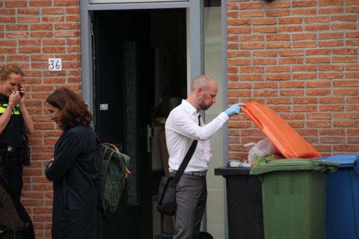 Meerdere personen aangehouden bij inval in woning door arrestatieteam