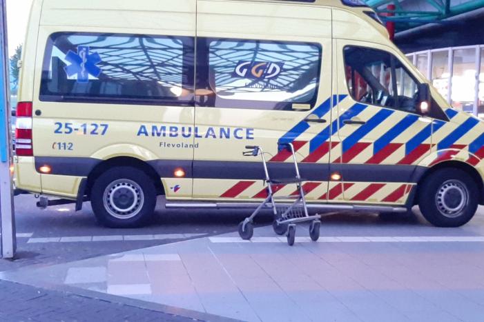 Vrouw met rollator gewond na val van trap op station