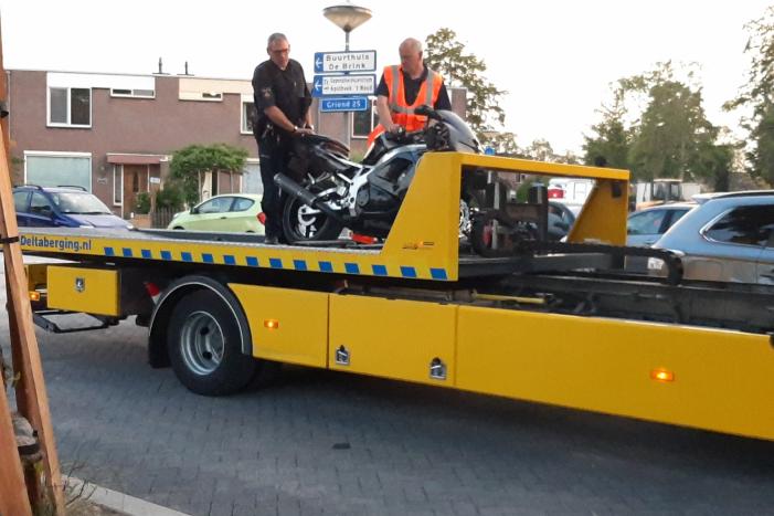 Motor in beslag genomen na rijden zonder rijbewijs