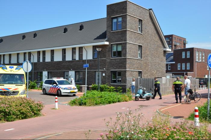Fietsster aangereden door scooter