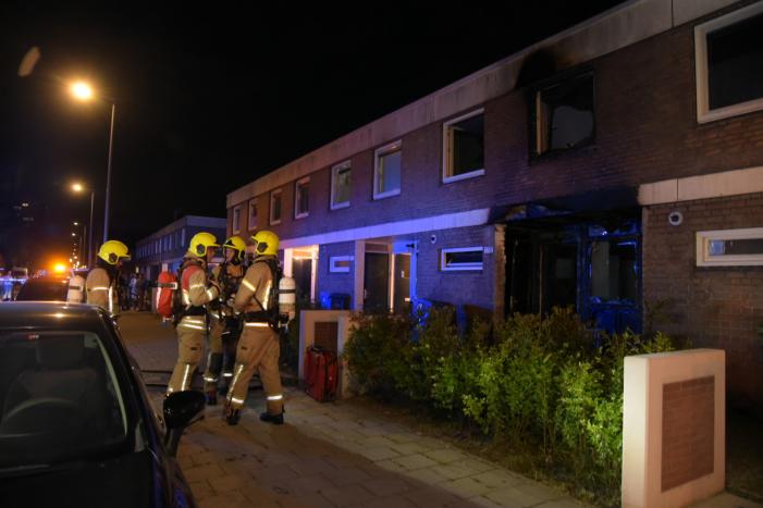 Woning verwoest door flinke brand