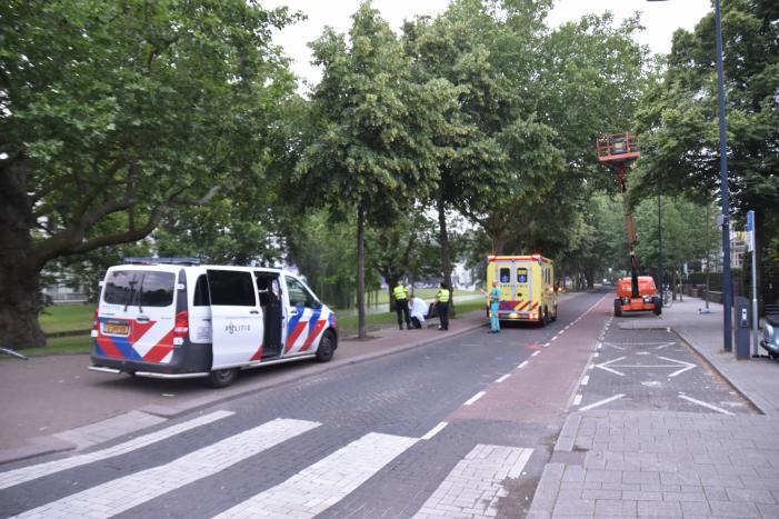 Omstanders redden dronken man uit het water