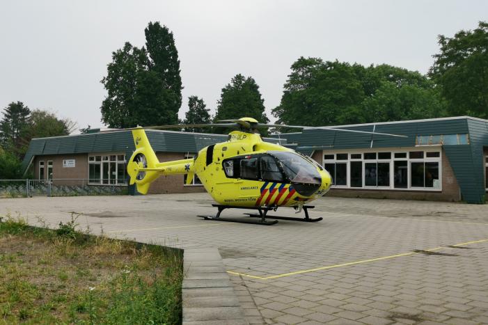 Zwaar gewonde bij heftige brand in woning