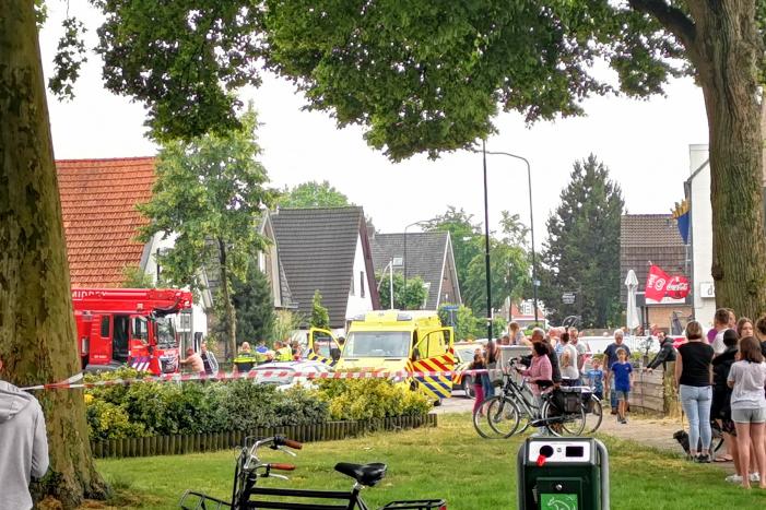 Zwaar gewonde bij heftige brand in woning