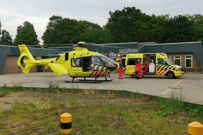 Zwaar gewonde bij heftige brand in woning