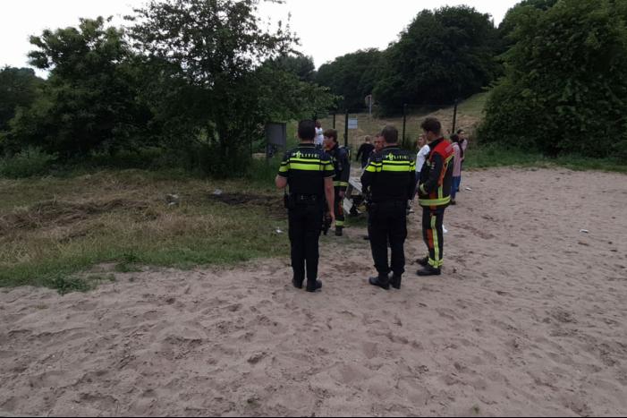 Kampvuur geblust door buurtbewoners