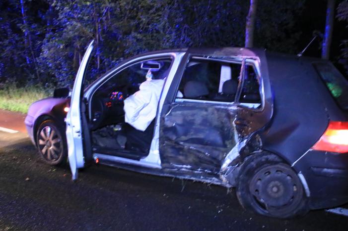 Personenauto total loss na eenzijdige botsing