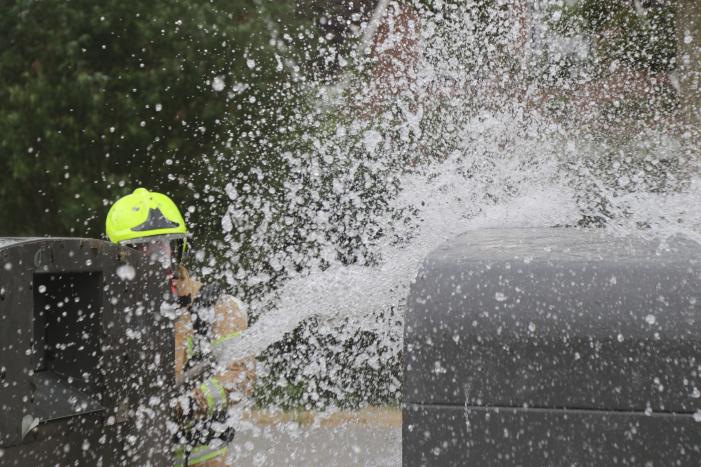 Veel rook door brand in bovengrondse container