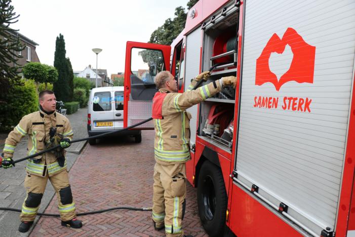 Duiventil vol rook na afgaan van rookbom