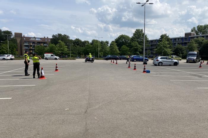Politie houdt algehele voertuigencontrole