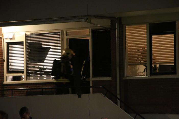 Bewoners op straat na gaslucht