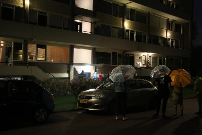 Bewoners op straat na gaslucht