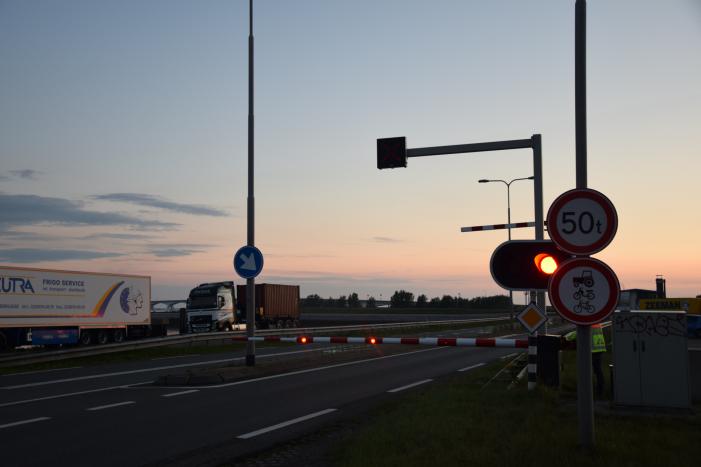 Zeelandbrug afgesloten door zoekactie naar vermist persoon