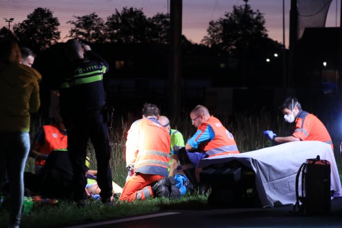 Voetganger zwaargewond tijdens oversteken