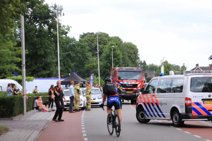 Drie auto's betrokken bij kop-staart botsing