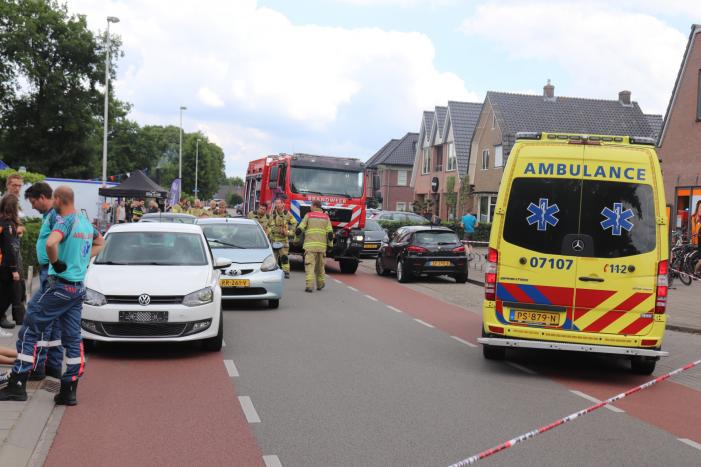 Drie auto's betrokken bij kop-staart botsing